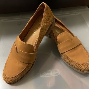 TOMS Women’s Mallory Mini Cheetah Print Loafer Size 8